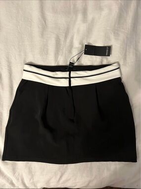 Forever 21 Black Mini Skirt with White Waistband Work Business Dress Casual Cute